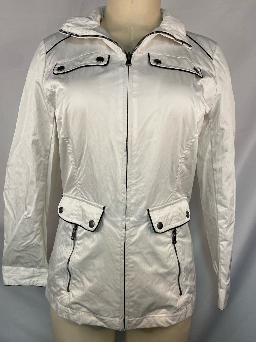 Zenergy by Chicos White Lightweight Full Zip Up Jacket Women’s Size 0